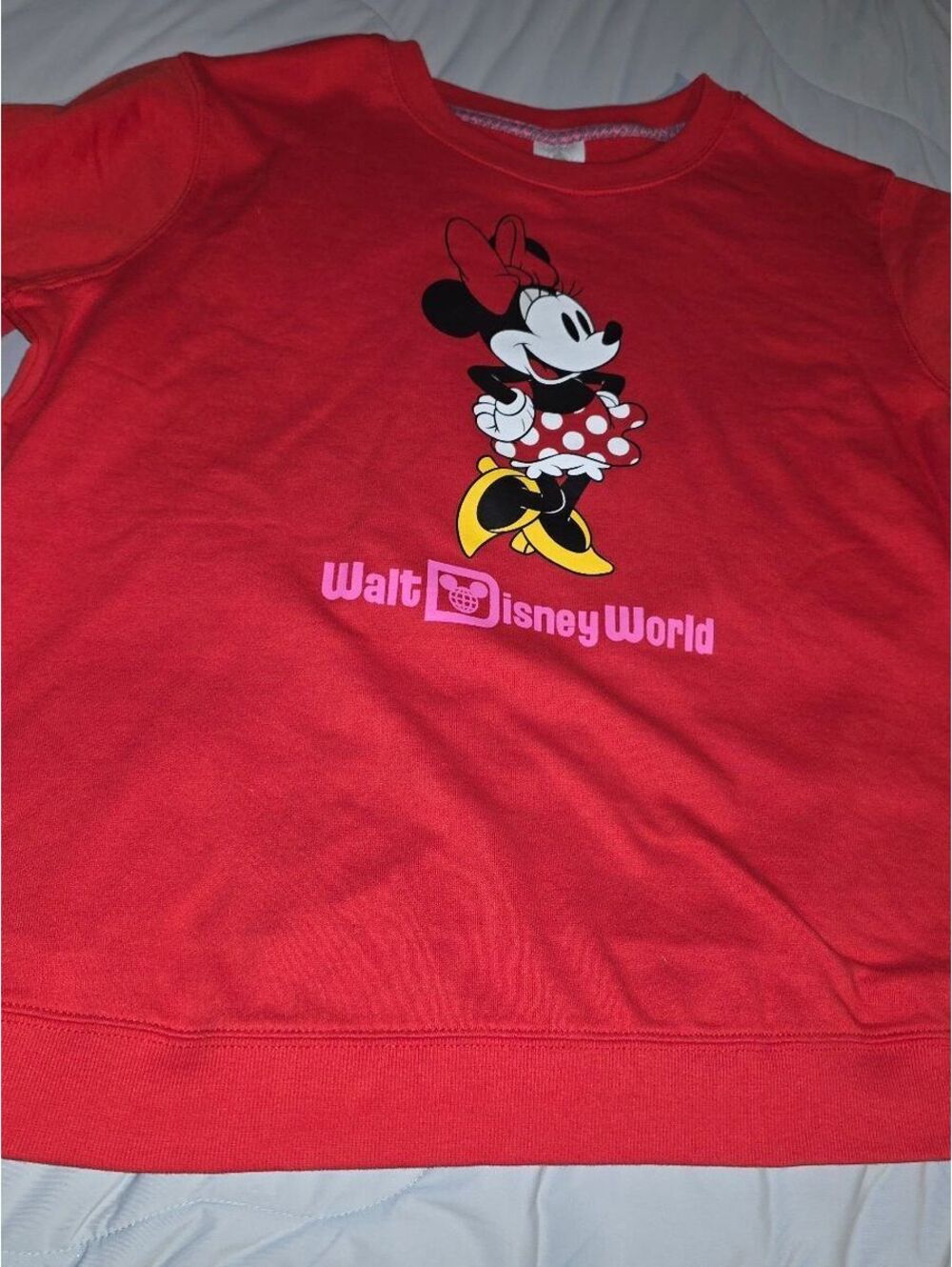 Disney Minnie Mouse Disneyland Red Crewneck Graphic Print Sweatshirt XL